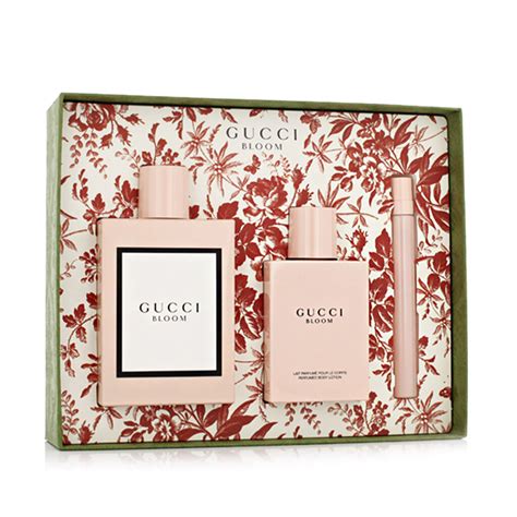 gucci bloom lait parfume pour le corps|Coffret cadeau Gucci Bloom en eau de parfum .